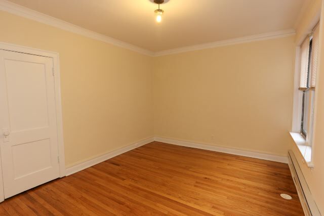 Building Photo - 3913 N Janssen Ave