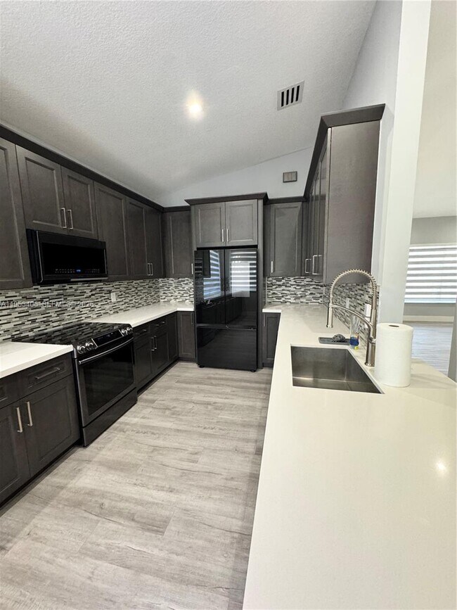 Building Photo - 8778 NW 169th Terrace