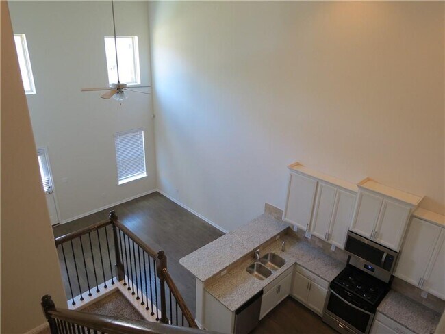 Building Photo - 2304 S Lakeline Blvd