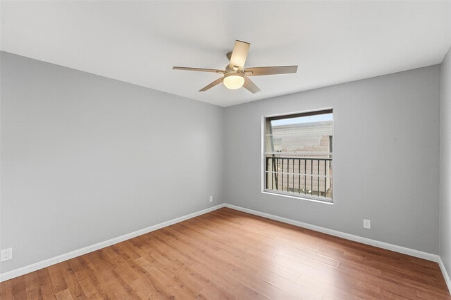 Building Photo - 2501 NW 99th Ave