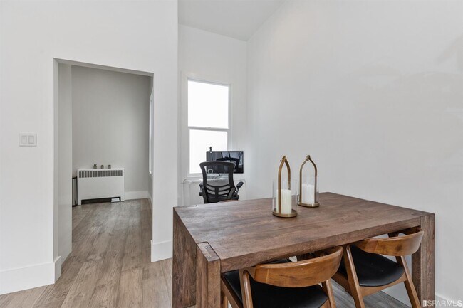 Building Photo - 1620 Broadway