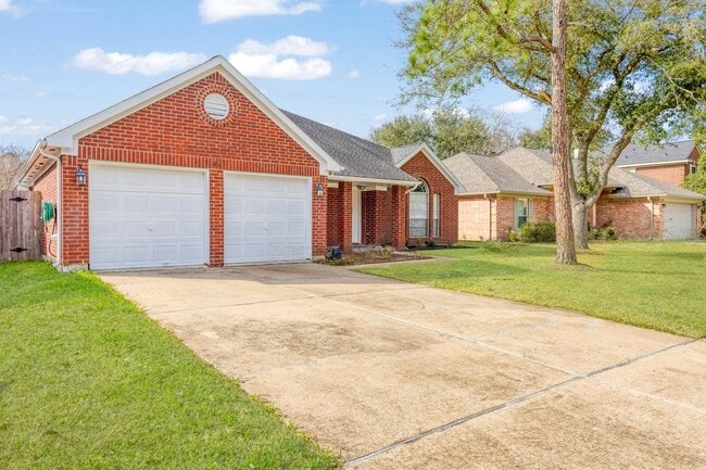 Building Photo - 2922 Abbey Field Dr