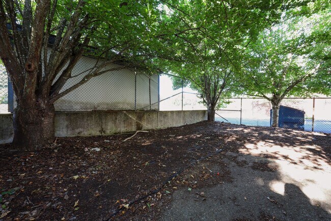 Building Photo - 4bed/2.5 Bathroom house - SE Portland