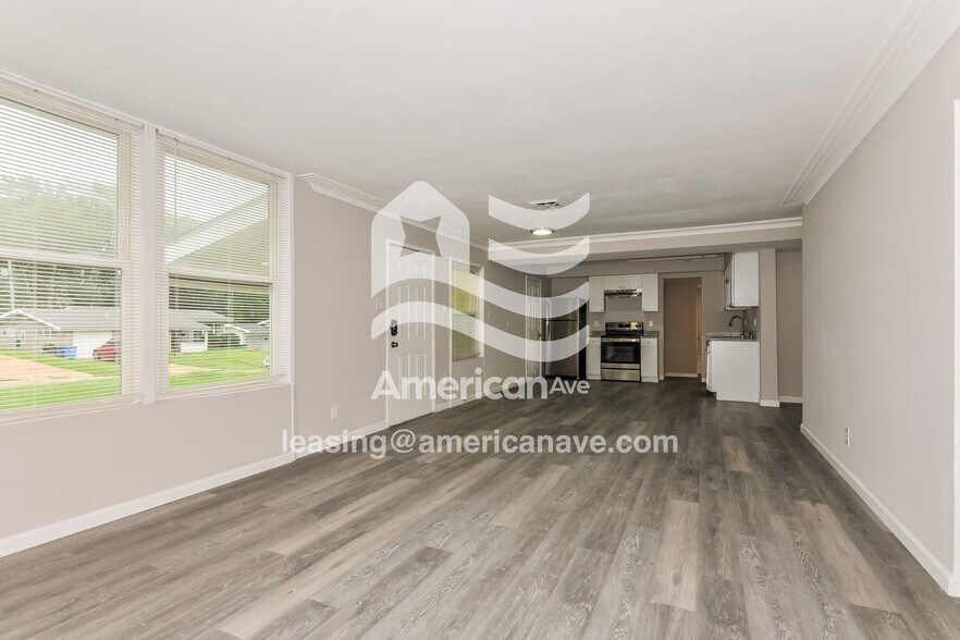 Building Photo - 8421 St Olaf Dr
