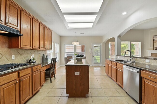 Building Photo - 6538 Ivy Heath Ln