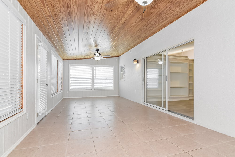 Building Photo - 26808 Haverhill Dr