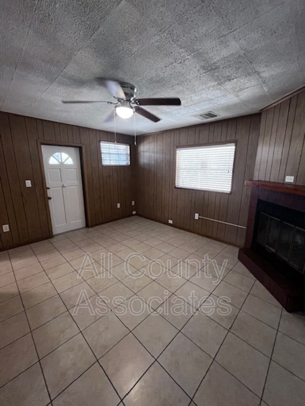 Building Photo - 610 N Walton Ave