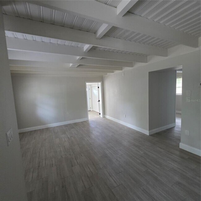 Building Photo - 5101 N Orange Ave