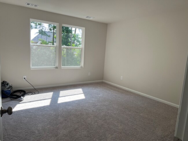 Building Photo - 4119 Garrison Ln