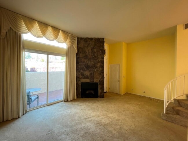 Building Photo - READY FOR MOVE-IN! 2+2.5 w/bonus room + al...