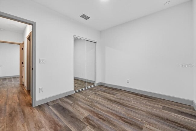 Building Photo - 2252 Fernwood St