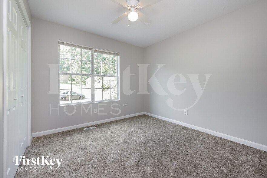 Building Photo - 240 Greensprings Dr