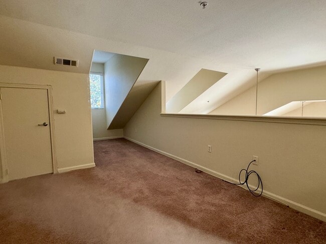Building Photo - Welcome Home To This Adorable North Natomas Condo!
