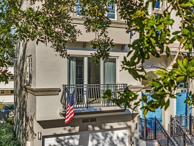 Building Photo - 1801 Coral Heights Blvd