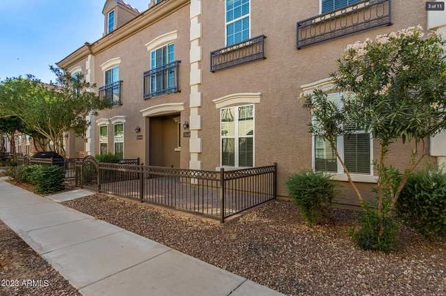 Building Photo - 4762 E Portola Valley Dr