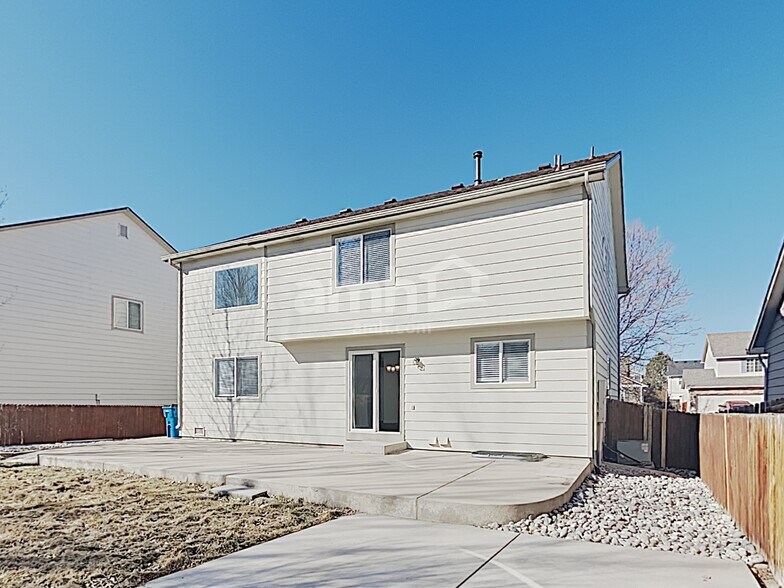 Building Photo - 11384 Kenton St