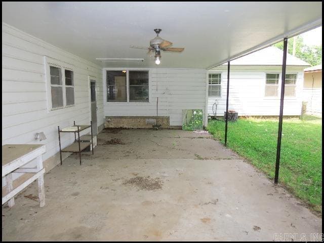 Building Photo - 5212 Lynch Dr