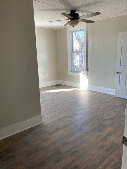 Building Photo - 804 N 7th St