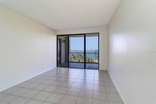 Building Photo - 50 Coe Rd