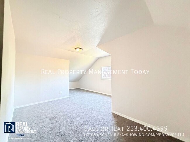 Building Photo - 5419 S Birmingham St