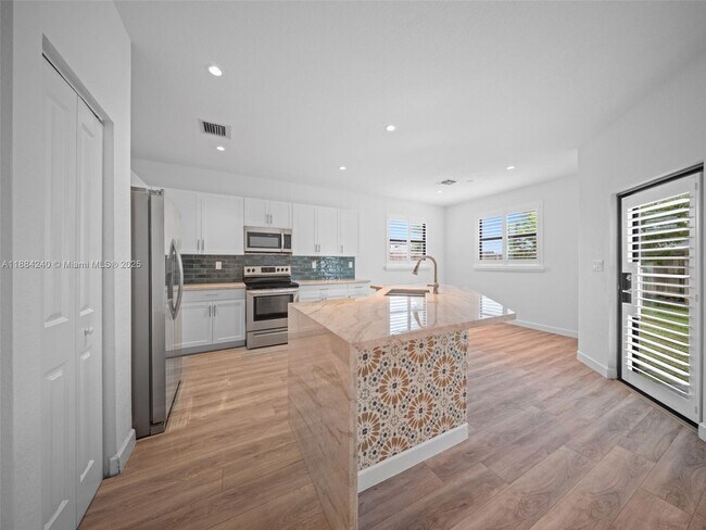 Building Photo - 13362 SW 284th St