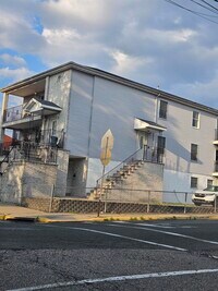 Building Photo - 6400 Smith Ave