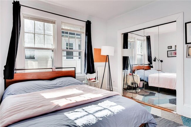 Building Photo - 21 Elton St