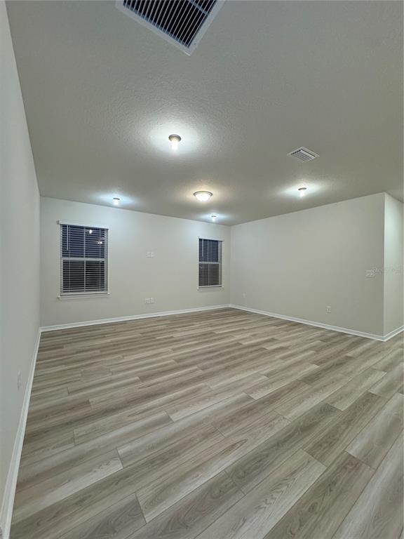 Building Photo - 7009 Oak Crest Rd