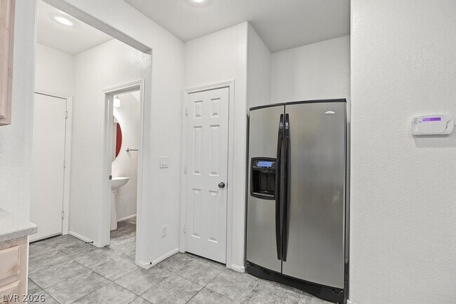 Building Photo - 9315 Quiet Mist Ct