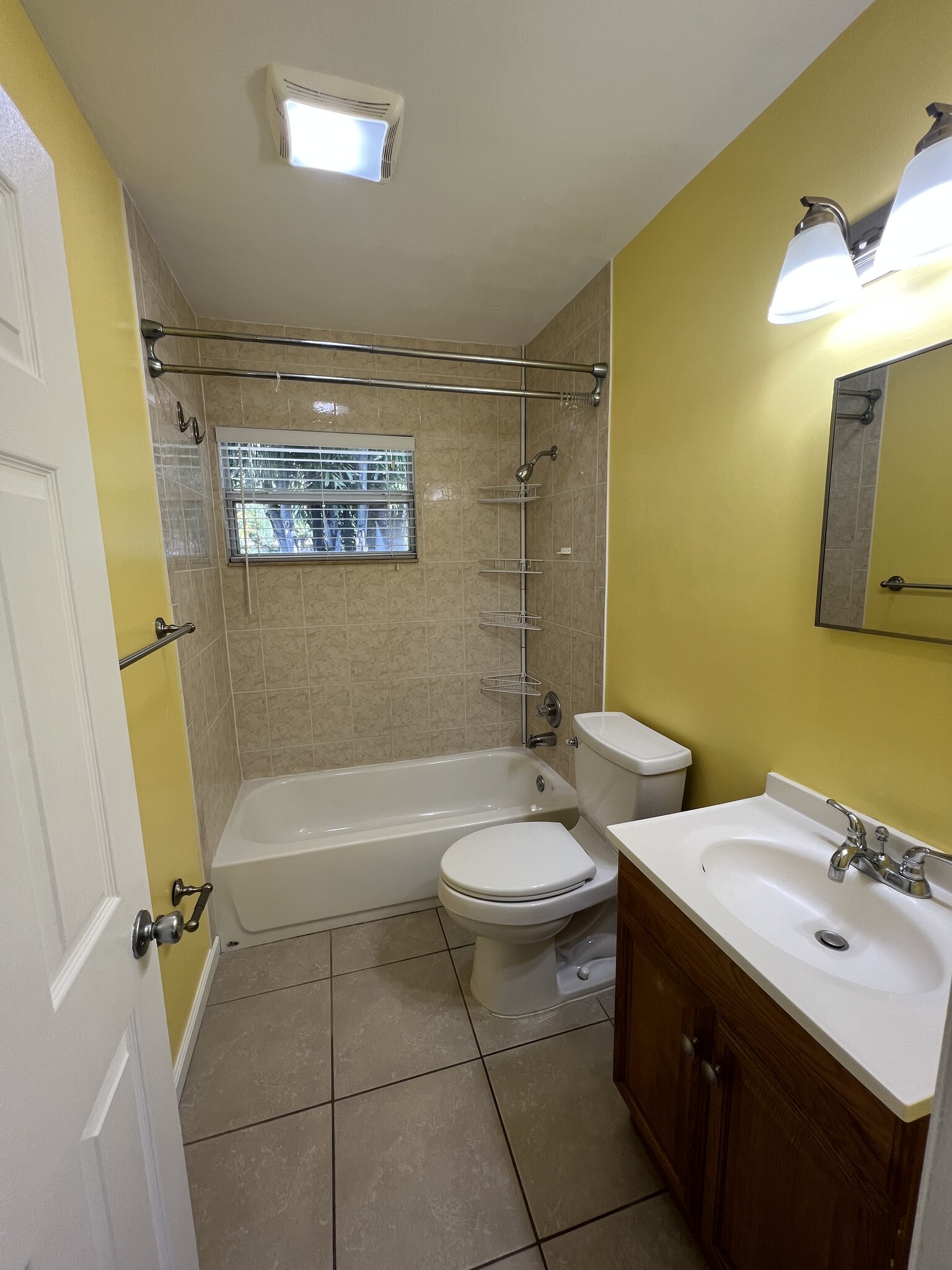 Building Photo - 5321 Newton Ave S