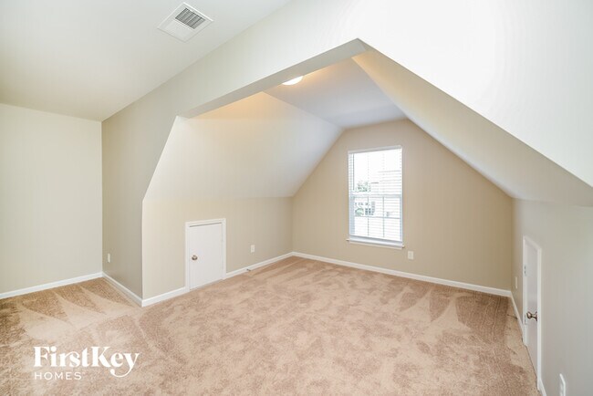 Building Photo - 4594 Ramseur Dr