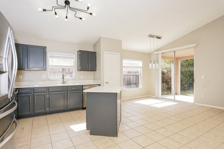 Building Photo - 4412 Brookstone Ct