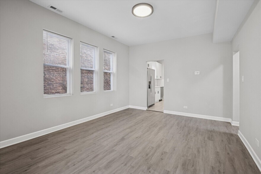 Building Photo - 8018 S Harvard Ave