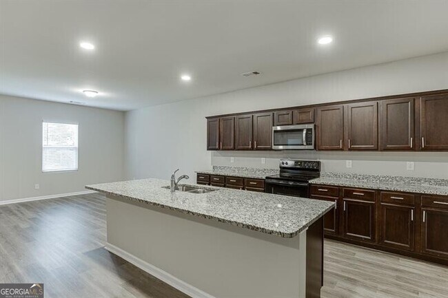 Building Photo - 145 Alexander Ln