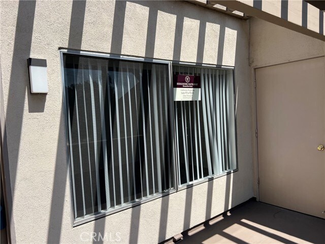 Building Photo - 1350 Cabrillo Park Dr