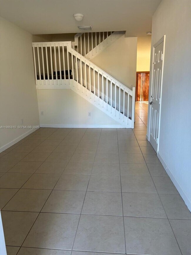 Building Photo - 11834 SW 151 Ave