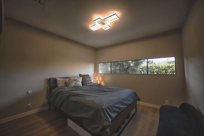 Building Photo - 8380 Waring Ave