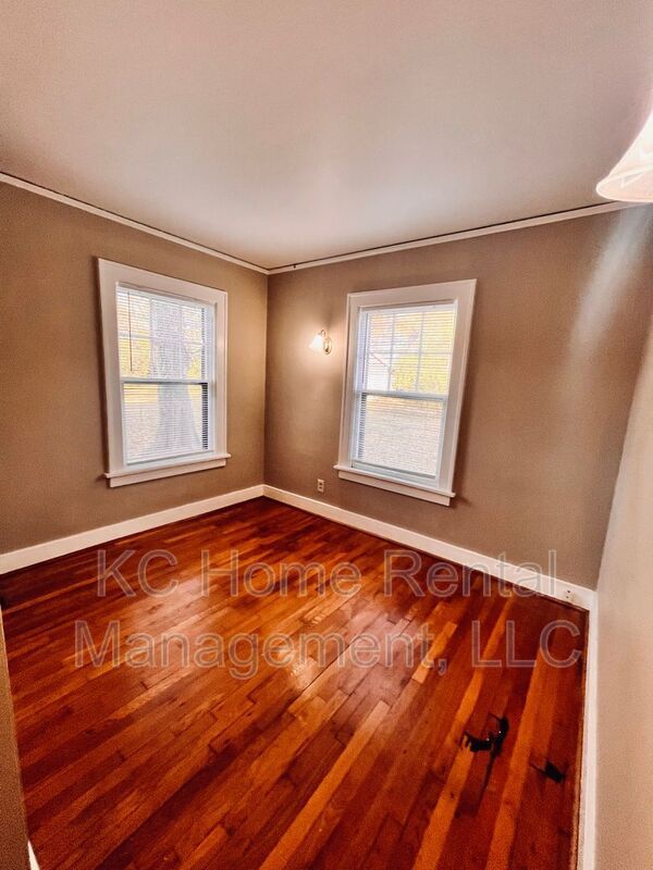 Building Photo - 3725 Locust St