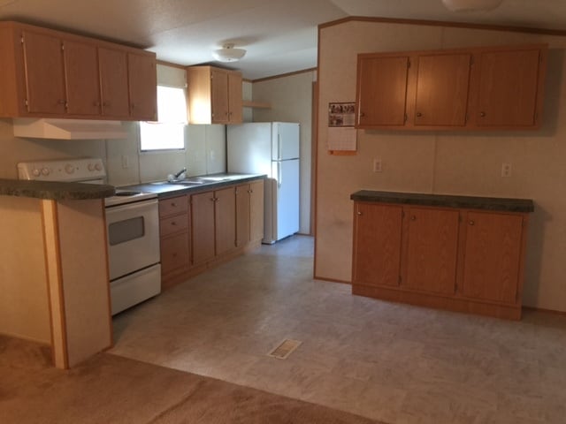 Building Photo - 2843 Winchester Ave