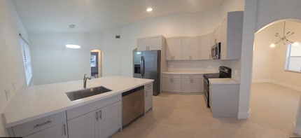 Building Photo - 10780 Cypress Lake Terrace
