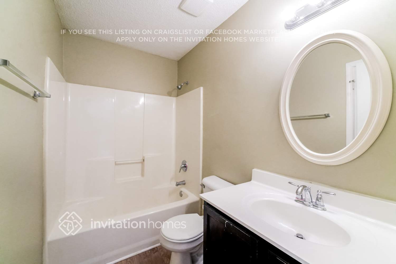 Building Photo - 1711 Jefferson Ln