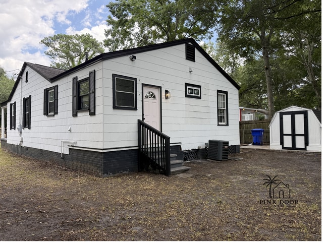 Building Photo - 2686 Poplin Ave