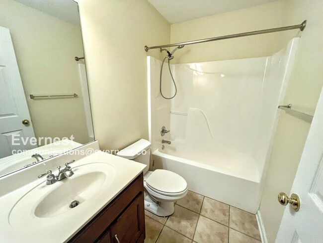 Building Photo - 1720 Hawk Run Ln