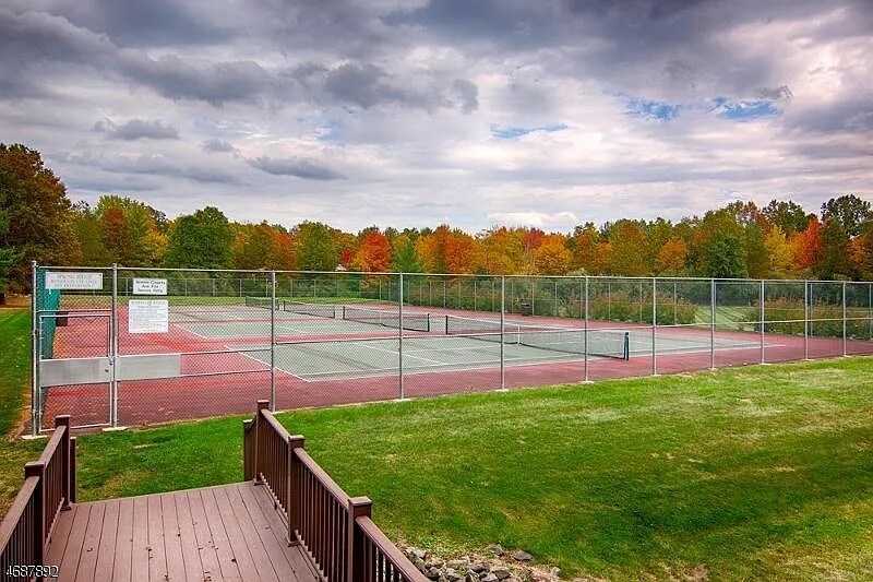 Building Photo - 65 Jamestown Rd