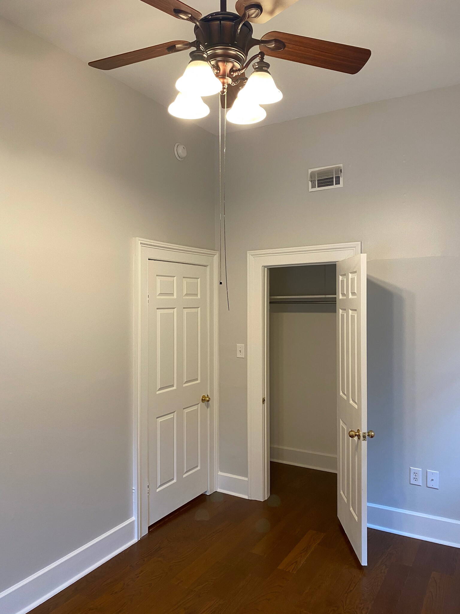Bedroom 1 - 120 W Duffy St