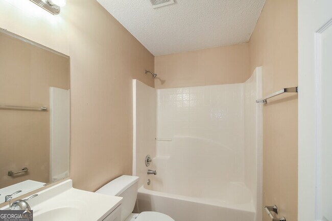 Building Photo - 4736 Bob White Run