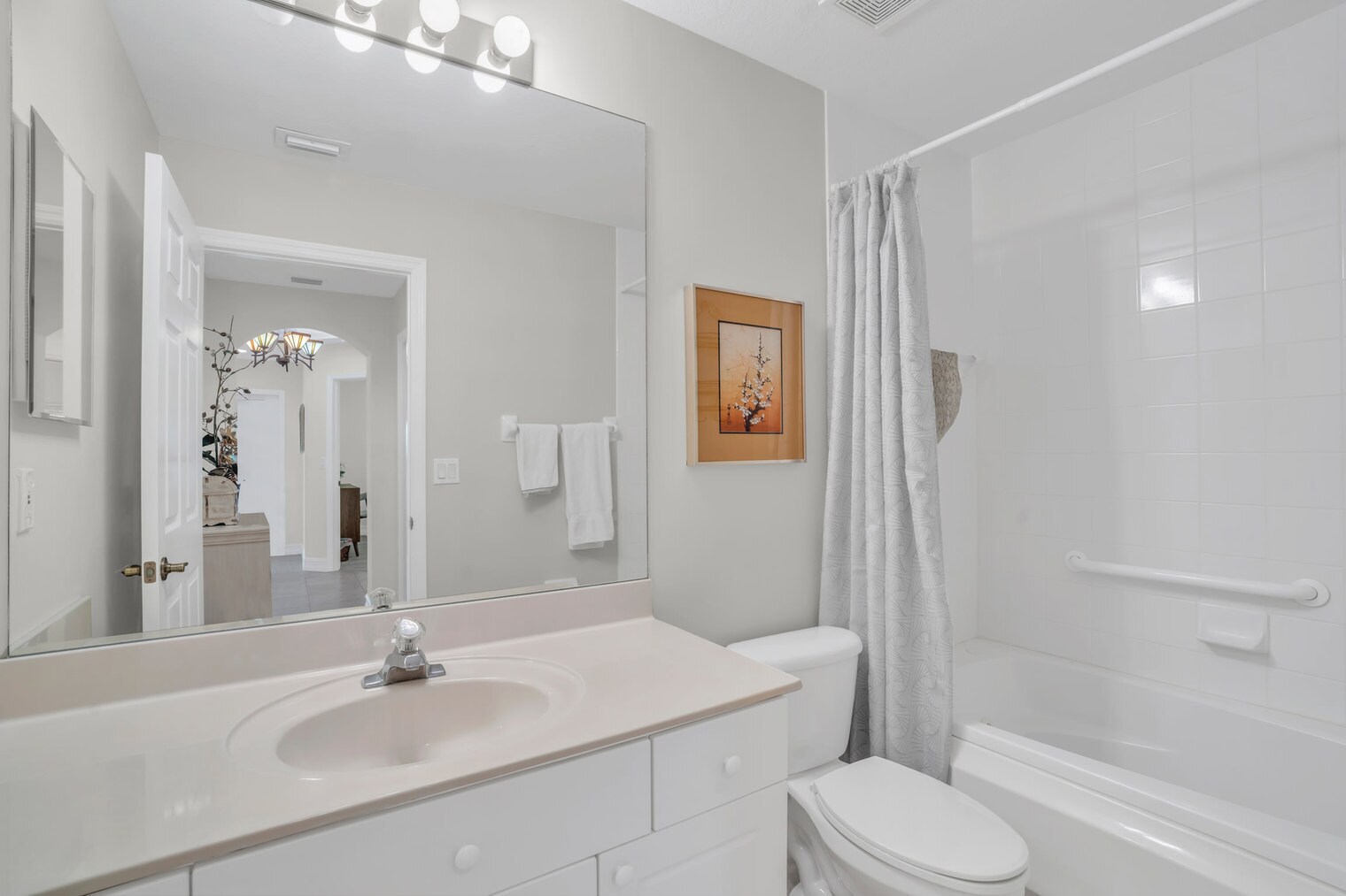 Building Photo - 28650 Carriage Home Dr