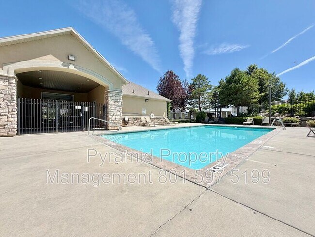 Building Photo - 6935 Traveler Ln