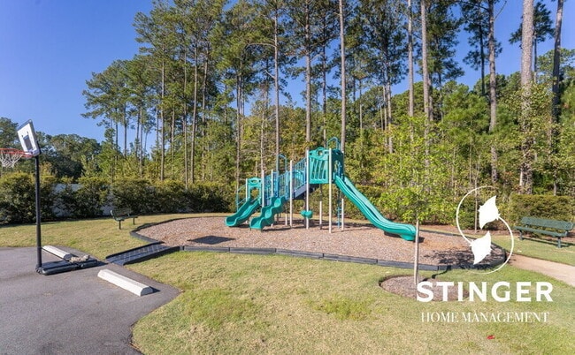 Building Photo - 4 Burley Ln