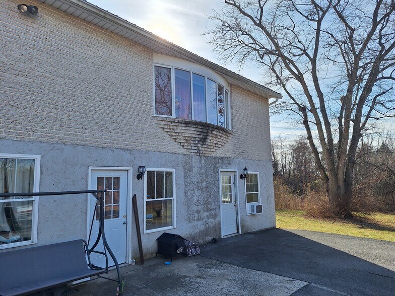 Building Photo - 354 Buchanan Trl